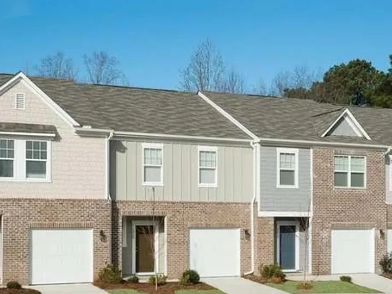 626 Jervis Way — Photo 1