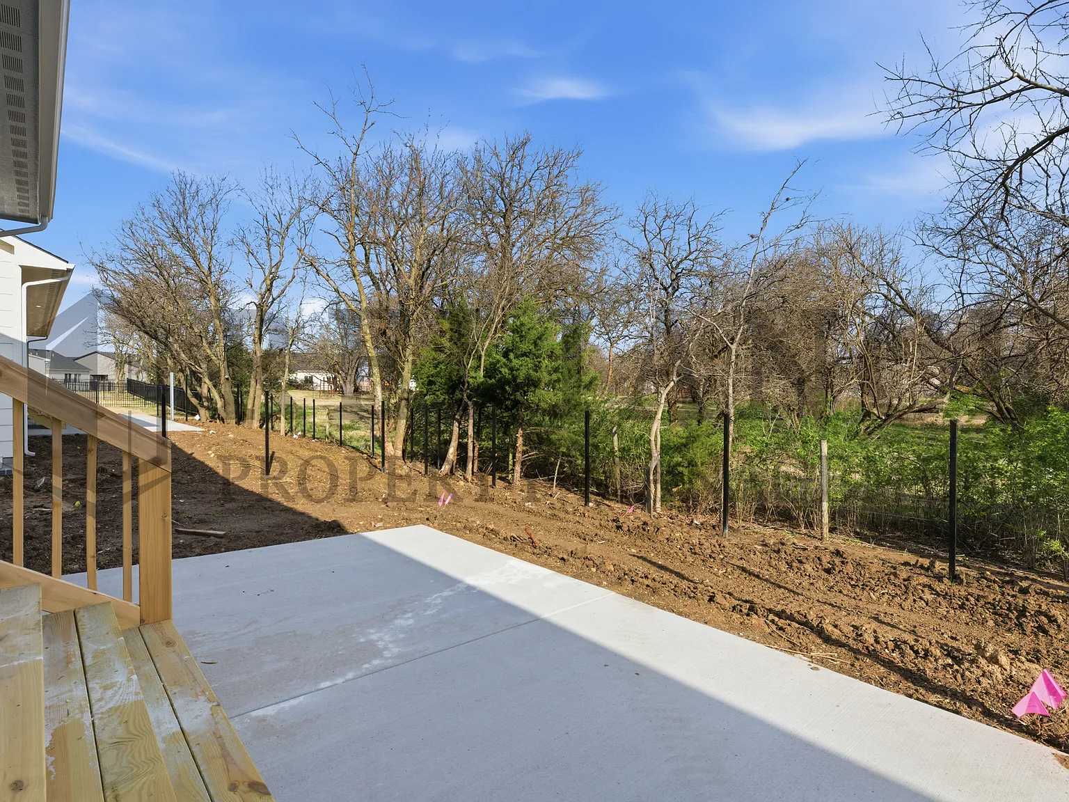 5240 North Pinecrest Court (ON) - 1 — Photo 3