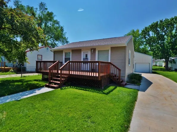 3259 Potter St, Lincoln, NE 68503