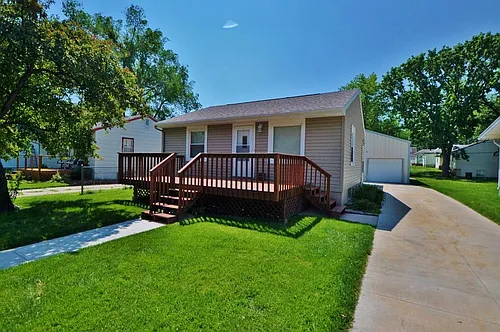 3259 Potter St Photo 1