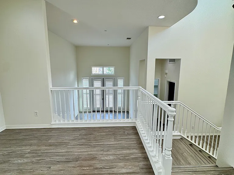 1331 Bayside Cir — Photo 33