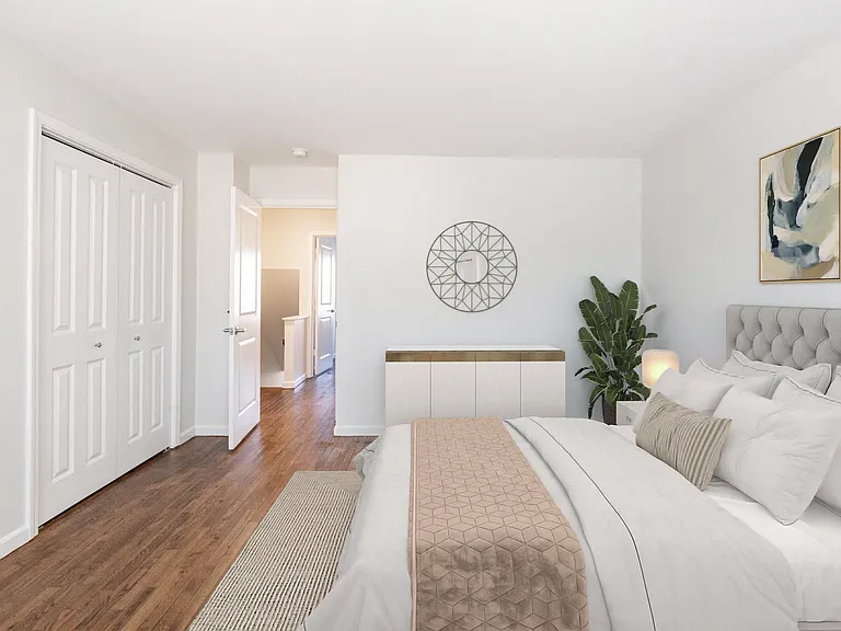 Monon Place I (Classic and Renovated), Managed by Buckingham Monon Living — Photo 20