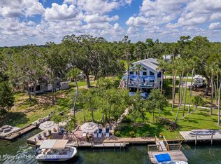 5233 Tuscawilla Dr, Weeki Wachee, FL 34607