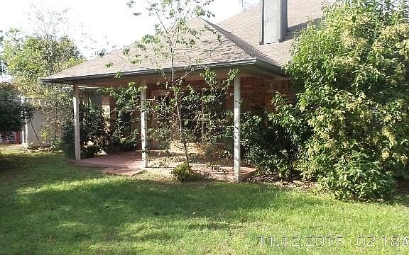 3rd image of 3800 Park Oaks Ct
