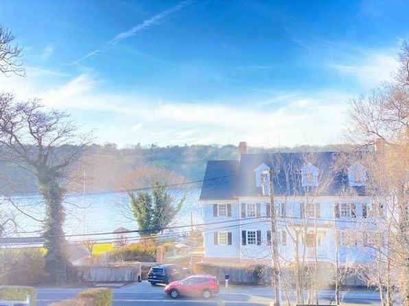 149 Harbor Rd #2N, Cold Spring Harbor, NY 11724