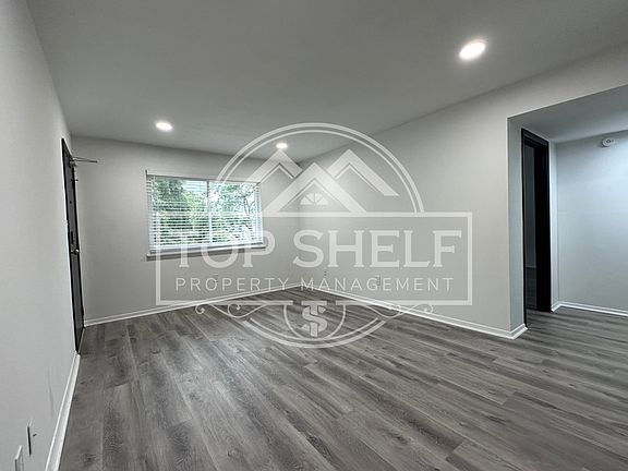 3rd image of 740 Mozley Dr SE #11030235