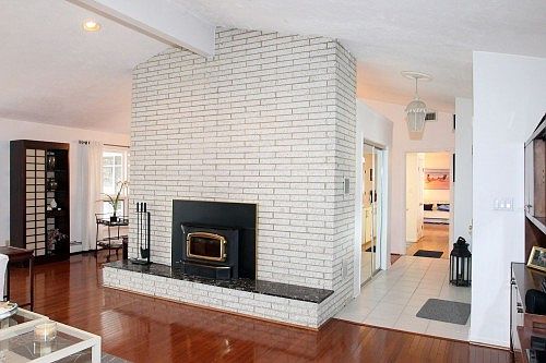 5th image of 40857 Lake & Breton View Dr