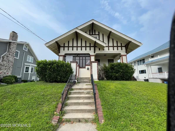 205 Euclid Ave, Loch Arbour, NJ 07711