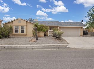 7032 Glen Hills Dr NE, Rio Rancho, NM 87144