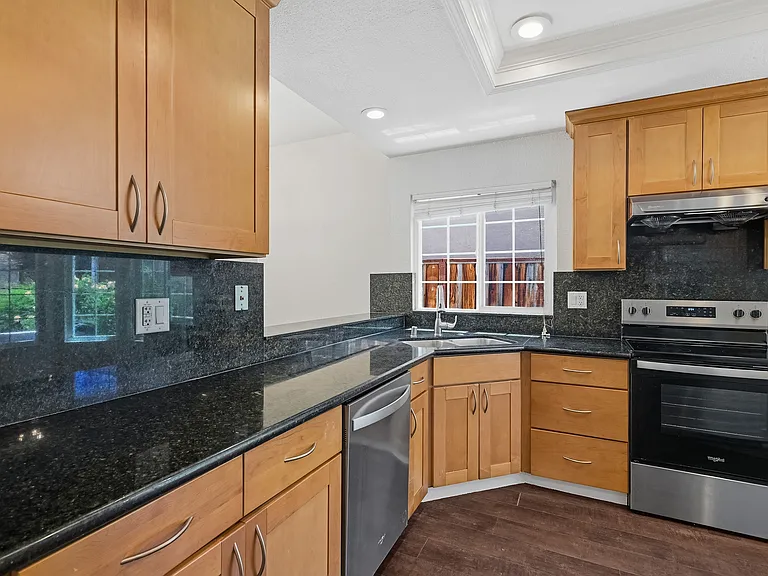 1286 Crestpoint Dr — Photo 20