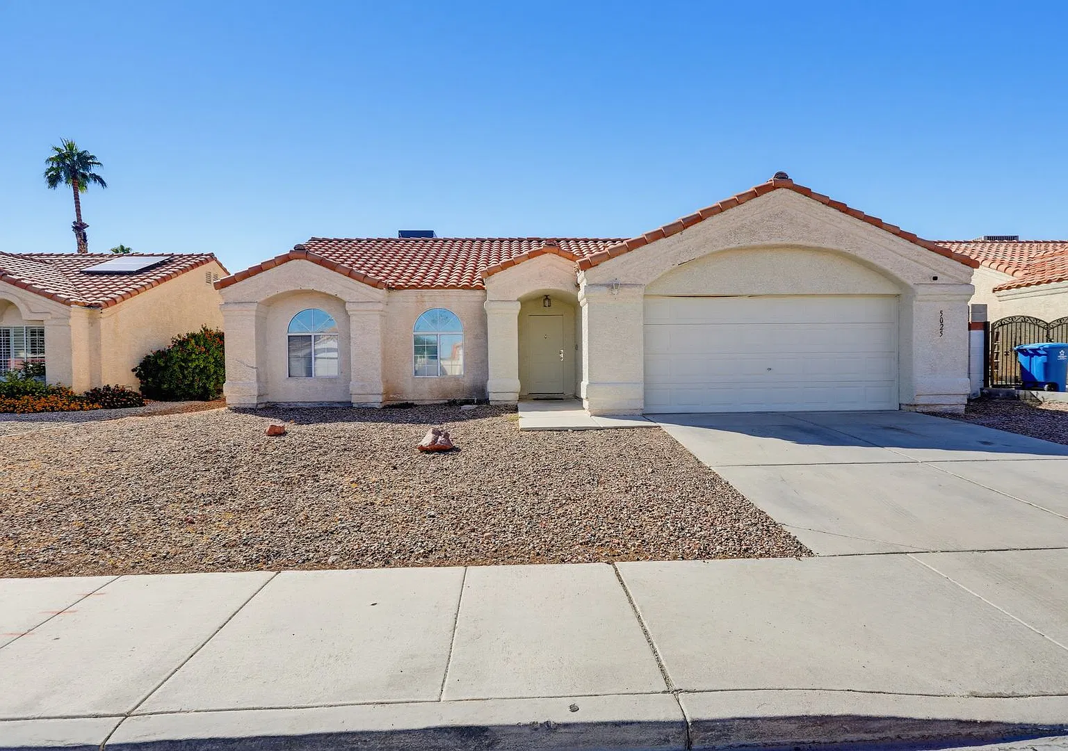 Great 3 Bedroom, One Story Northwest Vegas Home — Photo 1
