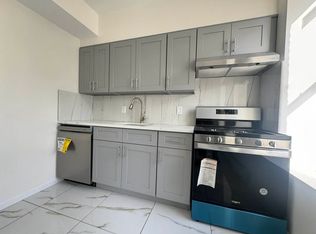 30-19 48th St #2, Astoria, NY 11103