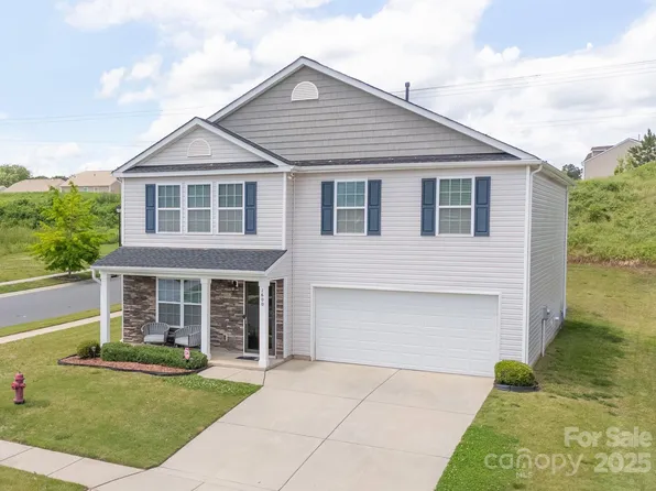 1600 Gaston Mountain Dr, Dallas, NC 28034
