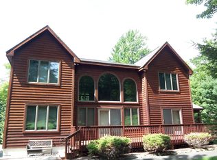 11 Woods End, Lake Harmony, PA 18624