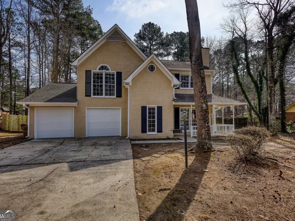 1067 Brook View Ln, Hampton, GA 30228