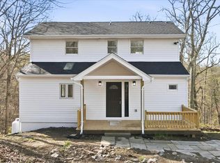 278 Red Bird Ln, Harpers Ferry, WV