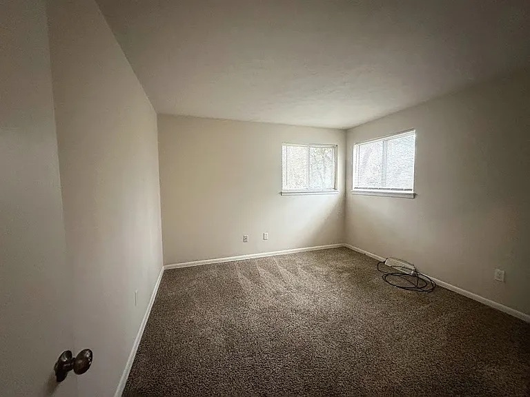 33365 Rockford Dr — Photo 10