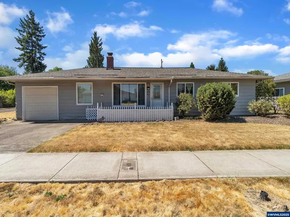 2436 Hill St S, Albany, OR 97322