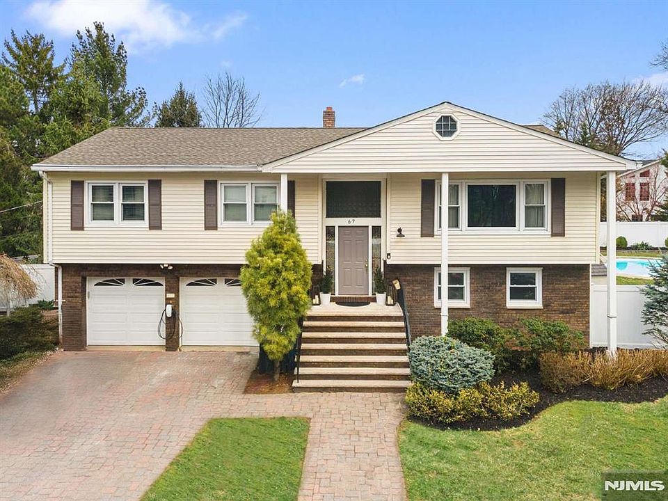 1st image of 67 Sherwood Ct