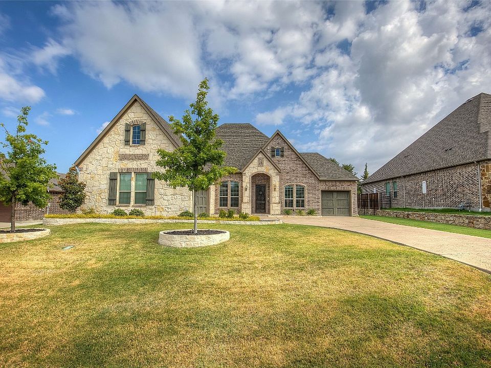 1st image of 2609 Cypress Dr