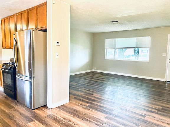 Living room, dining room, kitchen