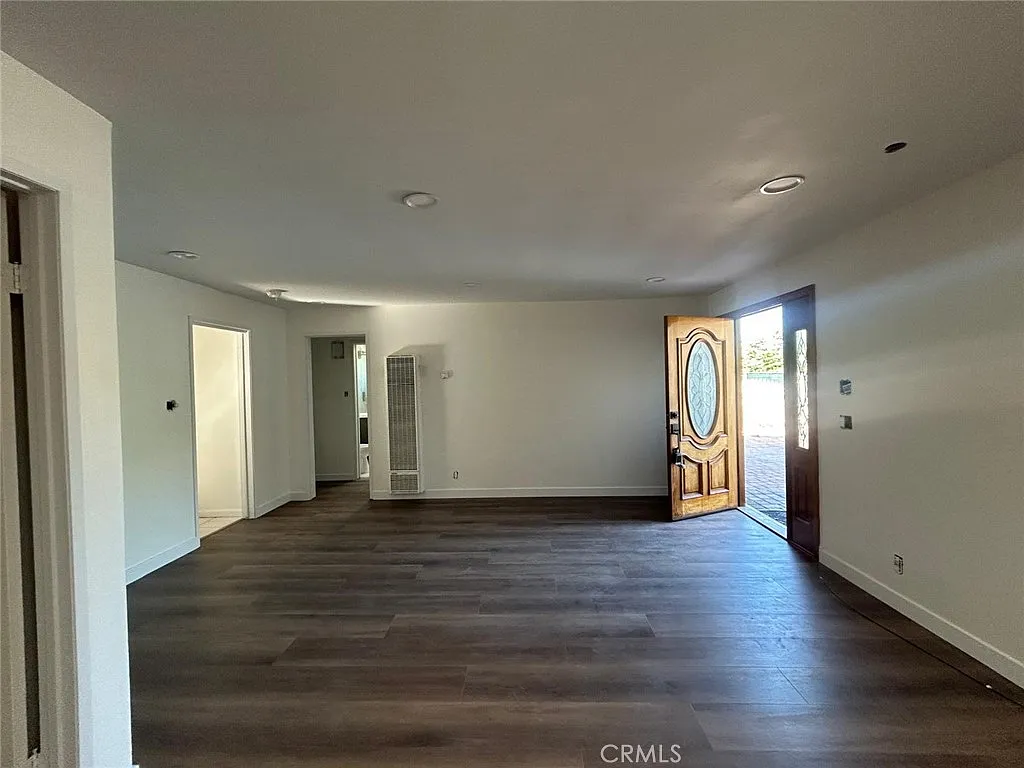 3 bed, 1308 sqft, $3,600 — Photo 4