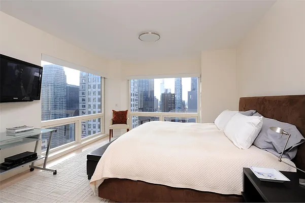 Rented by Douglas Elliman | media 19