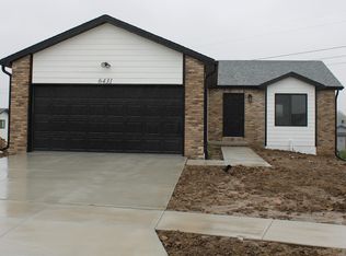 6431 N 13th Ct, Lincoln, NE 68521