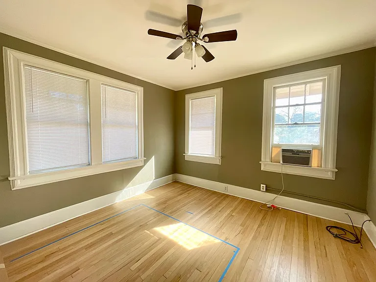 147 S Pickens St — Photo 8