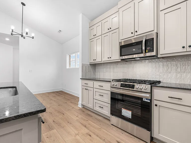 6812 Fir St — Photo 42