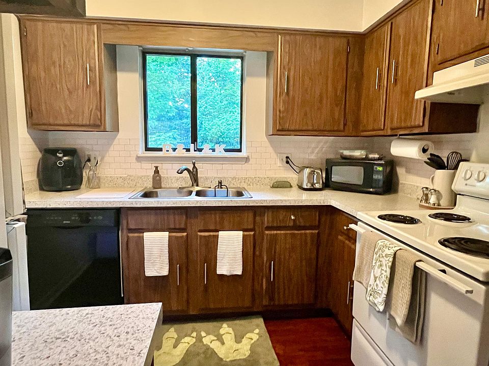 1st image of 645 Burcham Dr