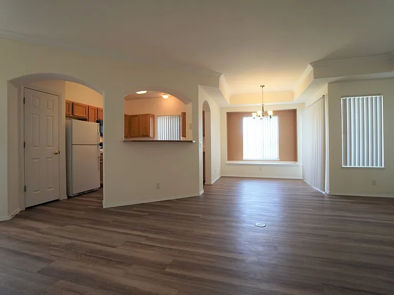 3770 Strawberry Field Grv #B — Photo 5