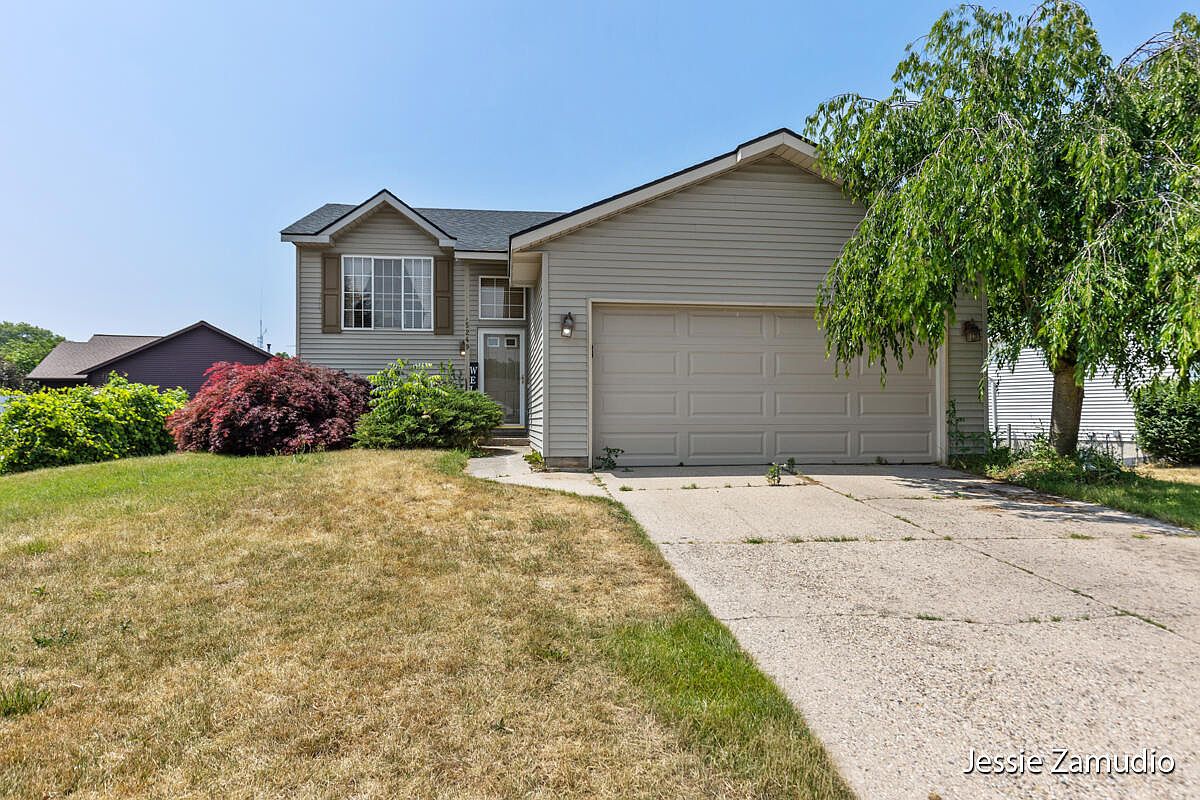5249 Mulligan Dr SW, Wyoming, MI 49509 Zillow