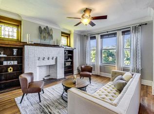 2215 W Montrose Ave APT 3, Chicago, IL 60618