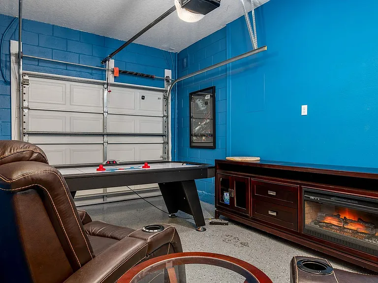 Building's Lounge