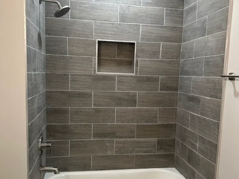 222 Taylor Cir — Photo 4