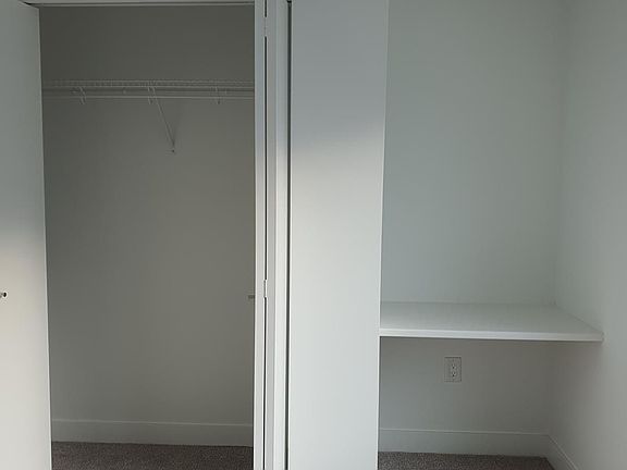 4th image of 609 Sydney Ave