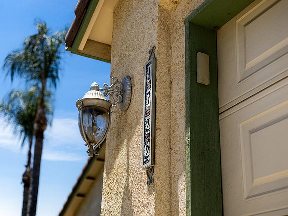 5th image of 1722 W Julieann Avenue