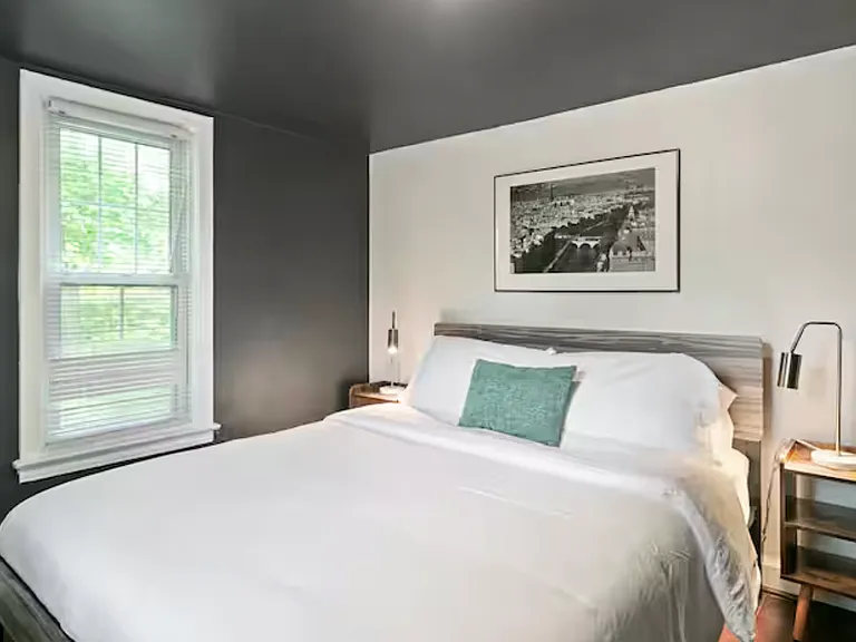 1364 Catalpa Dr #4 — Photo 4