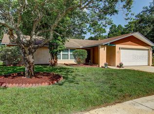 2060 Whitney Dr, Clearwater, FL 33760