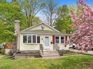 9 Hatakawanna Ter, Budd Lake, NJ 07828