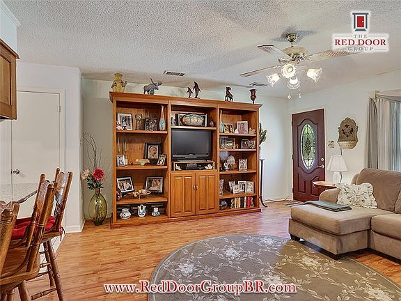 3rd image of 8105 Raleigh Dr