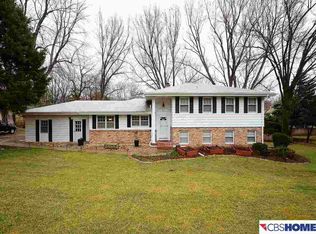 2009 S 84th St, Omaha, NE 68124