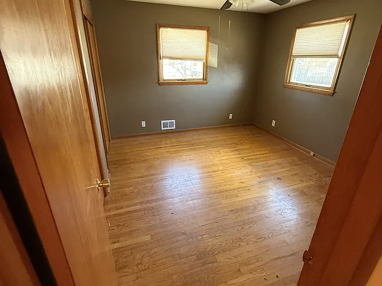 308 S Benton St #1/2 — Photo 8