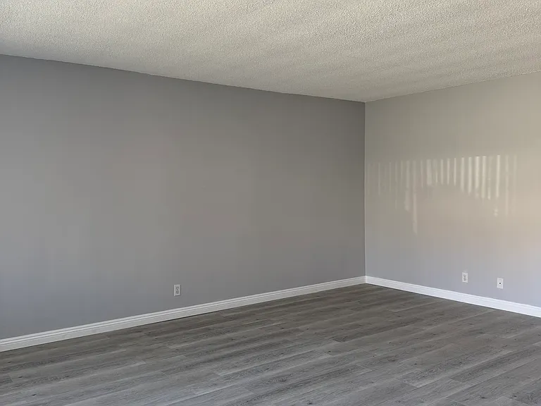 1537 Potrero Grande Dr — Photo 2