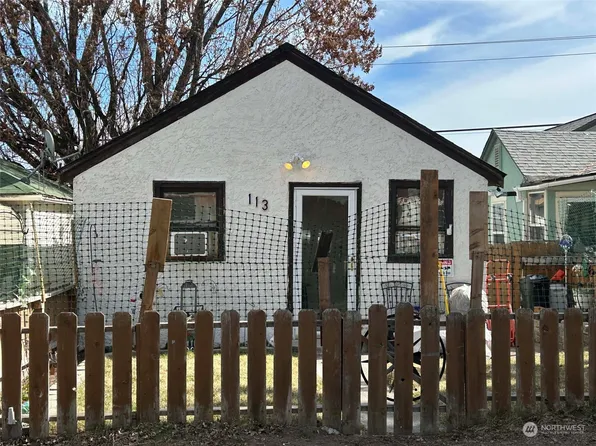 113 Young Street, Grand Coulee, WA 99133