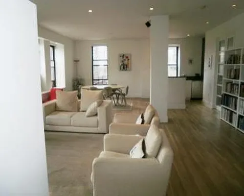 Rented by Olshan Realty | media 25