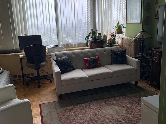 2nd image of 2401 Pennsylvania Ave APT 21B26