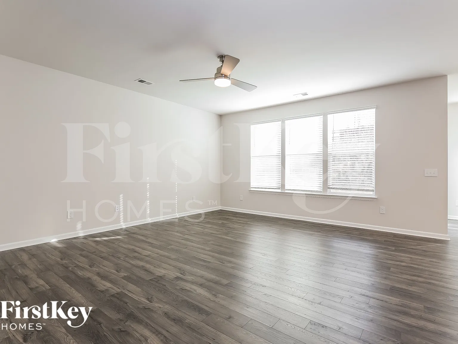 5 bed, 3.0 bath, 3076 sqft, $3,010 — Photo 3