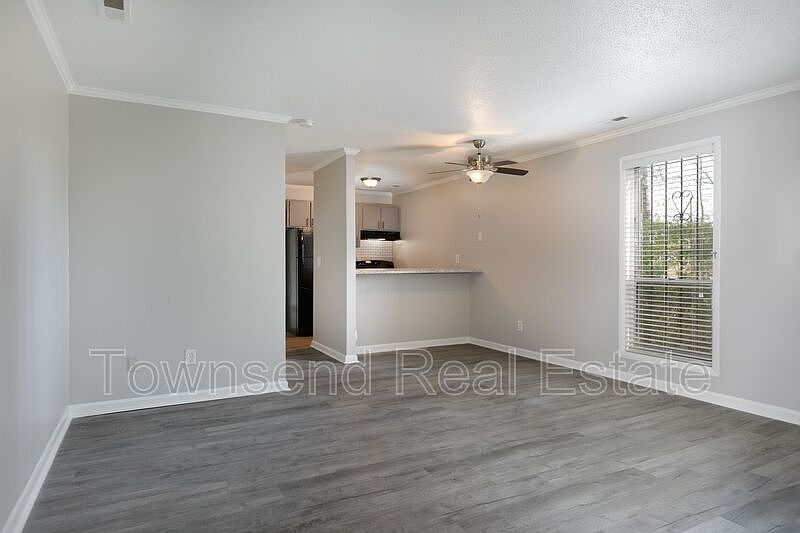 1st image of 5858H Century Oaks Dr